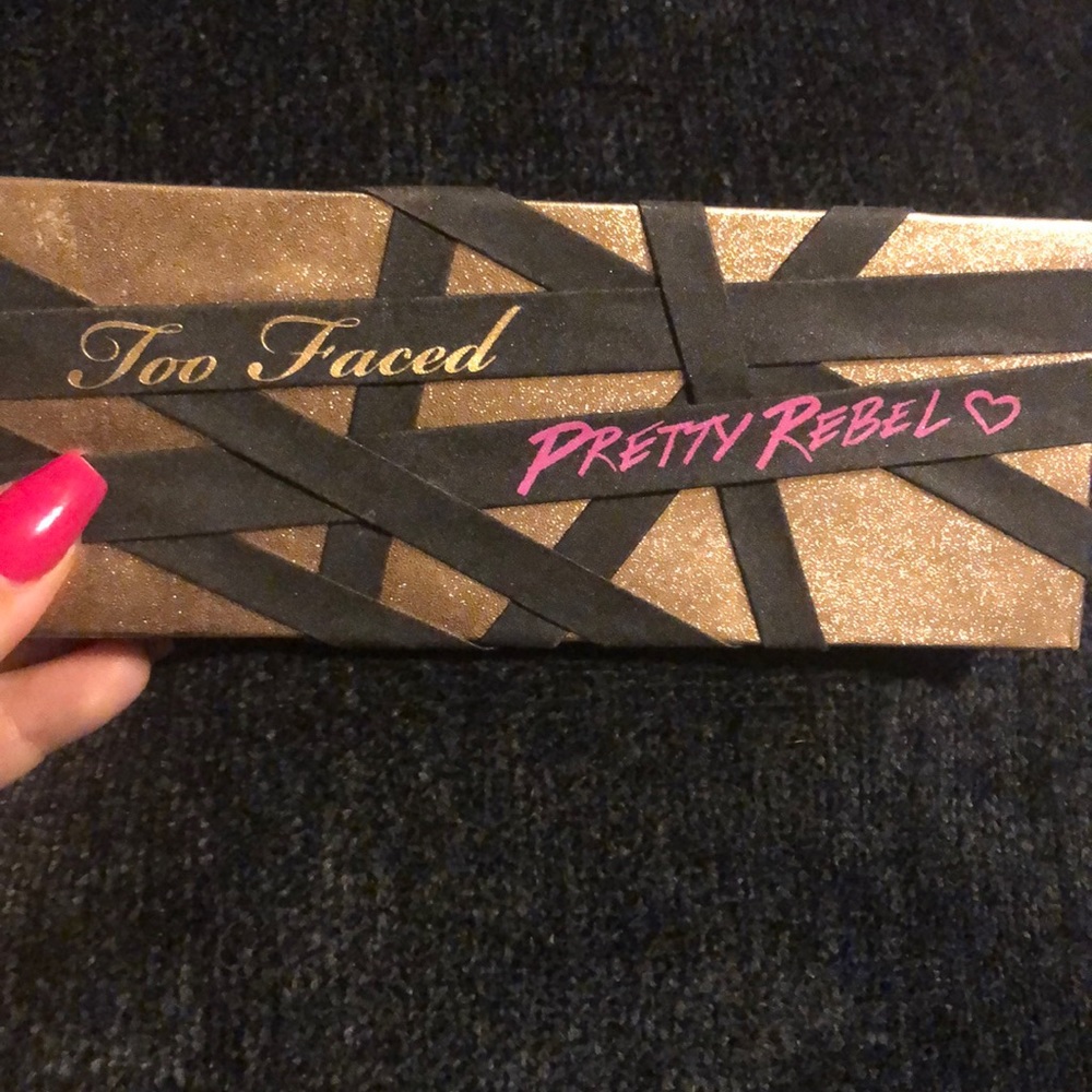 Too Faced Pretty Rebel Eyeshadow Palette